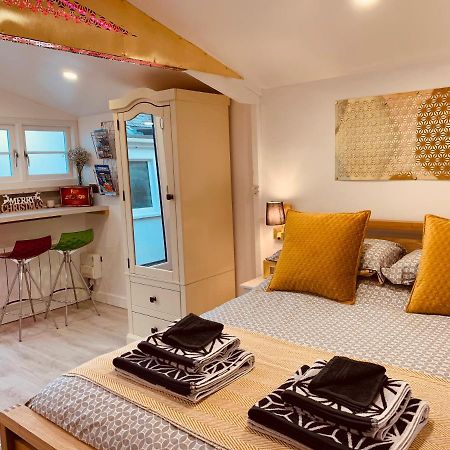 Shine Chalet - Unique & Comfortable Accommodation レッドラス エクステリア 写真