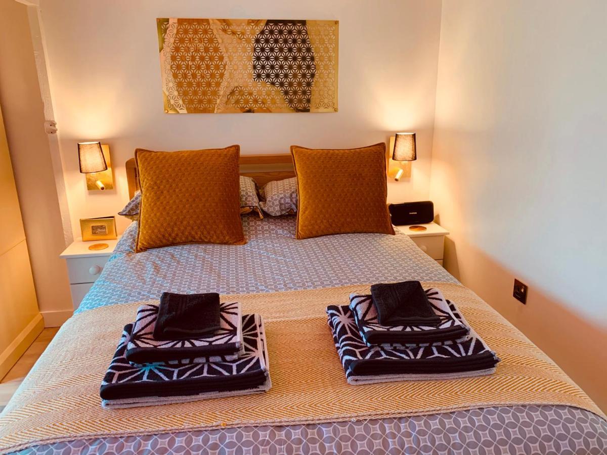 Shine Chalet - Unique & Comfortable Accommodation レッドラス エクステリア 写真
