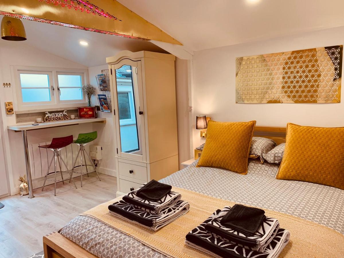 Shine Chalet - Unique & Comfortable Accommodation レッドラス エクステリア 写真